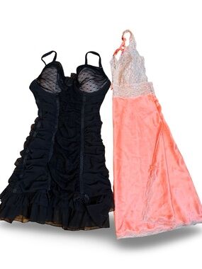 Title
NWOT Victoria's Secret Lingerie Bundle: 2 Chemise Slips Size XS